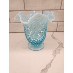 Vintage Fenton Blue Opalescent Ombre Diamond Point‎ Ruffle Edge 5-1/2" Tall Vase